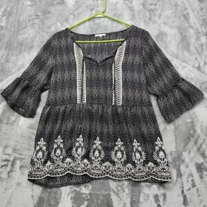 Maurices Top Womens M‎ Black White Tie Neck Short Bell Sleeves Embroidered Flowy